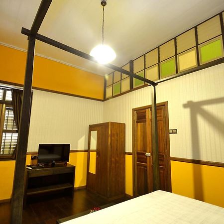 Yong Yi Yuen Guesthouse ジョージタウン エクステリア 写真